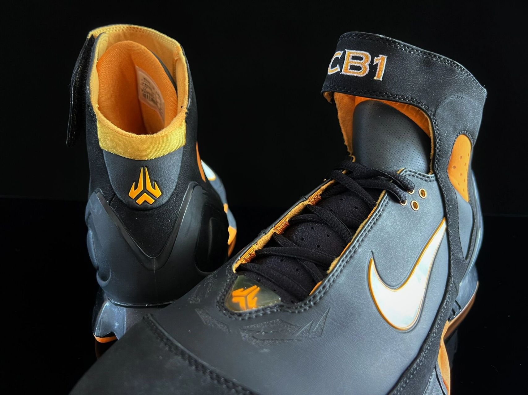 nike 2k5 卡隆巴特勒pe 科比"小迷弟"卡隆巴特勒湖人时期客场配色