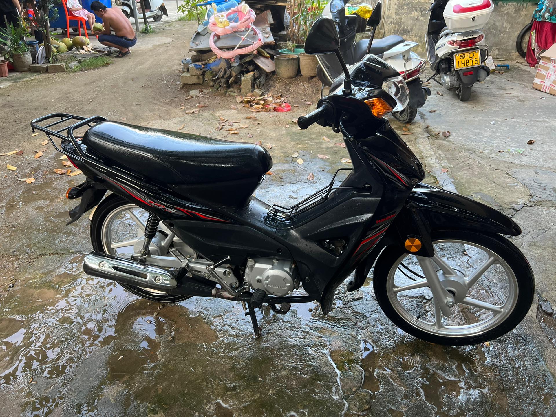 豪爵 ud110 型号hj110-6 成色新 弯梁 摩托车  整车全部原装.