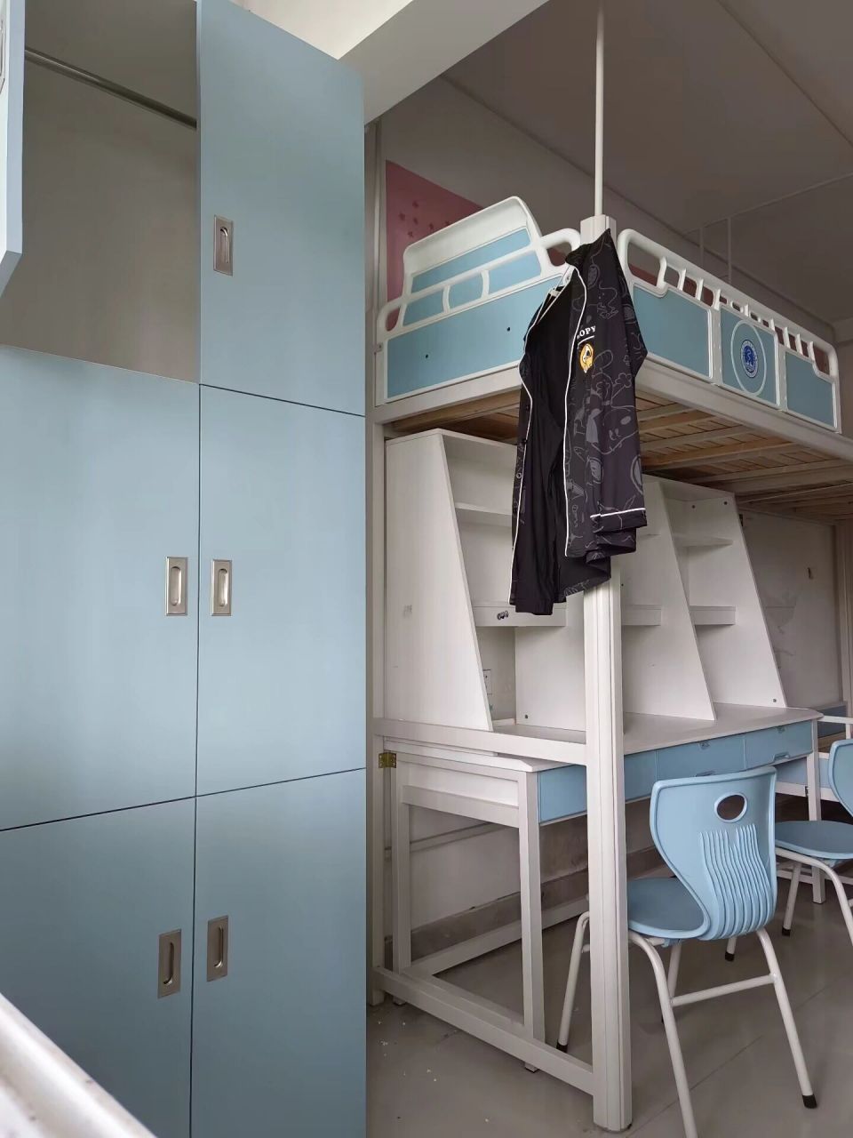 校园生活 江卫的新宿舍