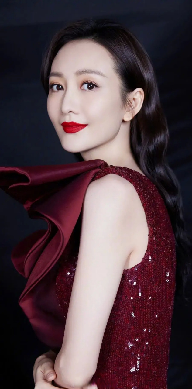 王欧,一个不错漂亮的女人,她在电视里演过一个心狠