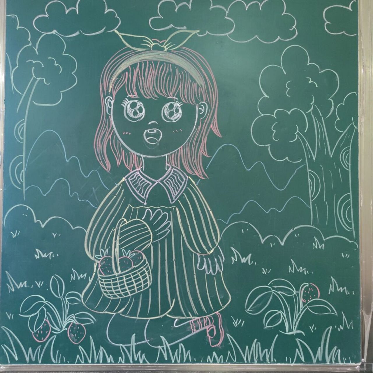 小学美术|人物儿童画|粉笔画|简笔画 #小学美术# #黑板画#  #粉笔画