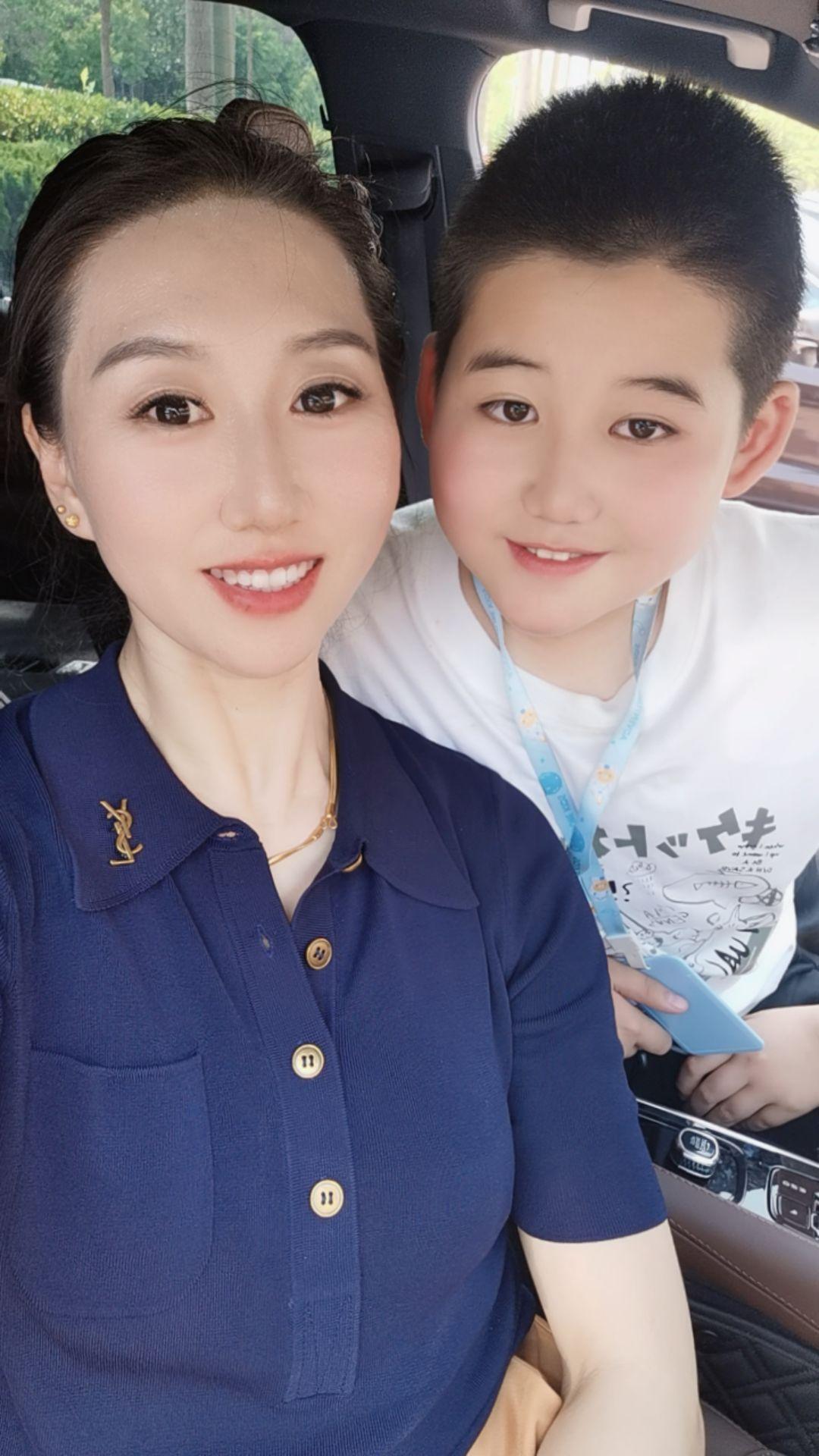 终于把我小沃的车牌,车衣,太阳膜,踏板,360全景影像