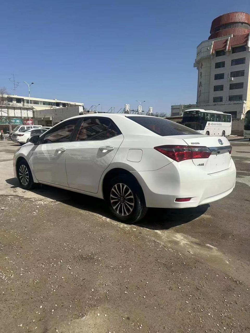 最新拿下日系小轿车 19年上户丰田卡罗拉,自动挡,1.