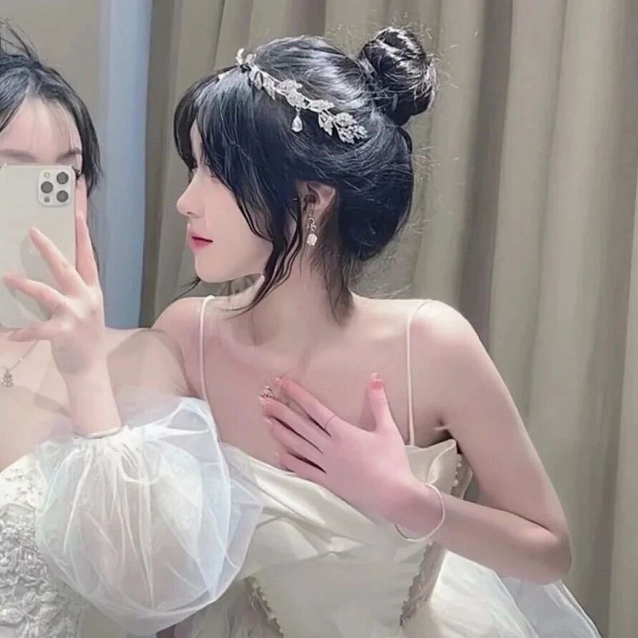 婚纱闺蜜头像 你若婚纱落地 我便短裙相配