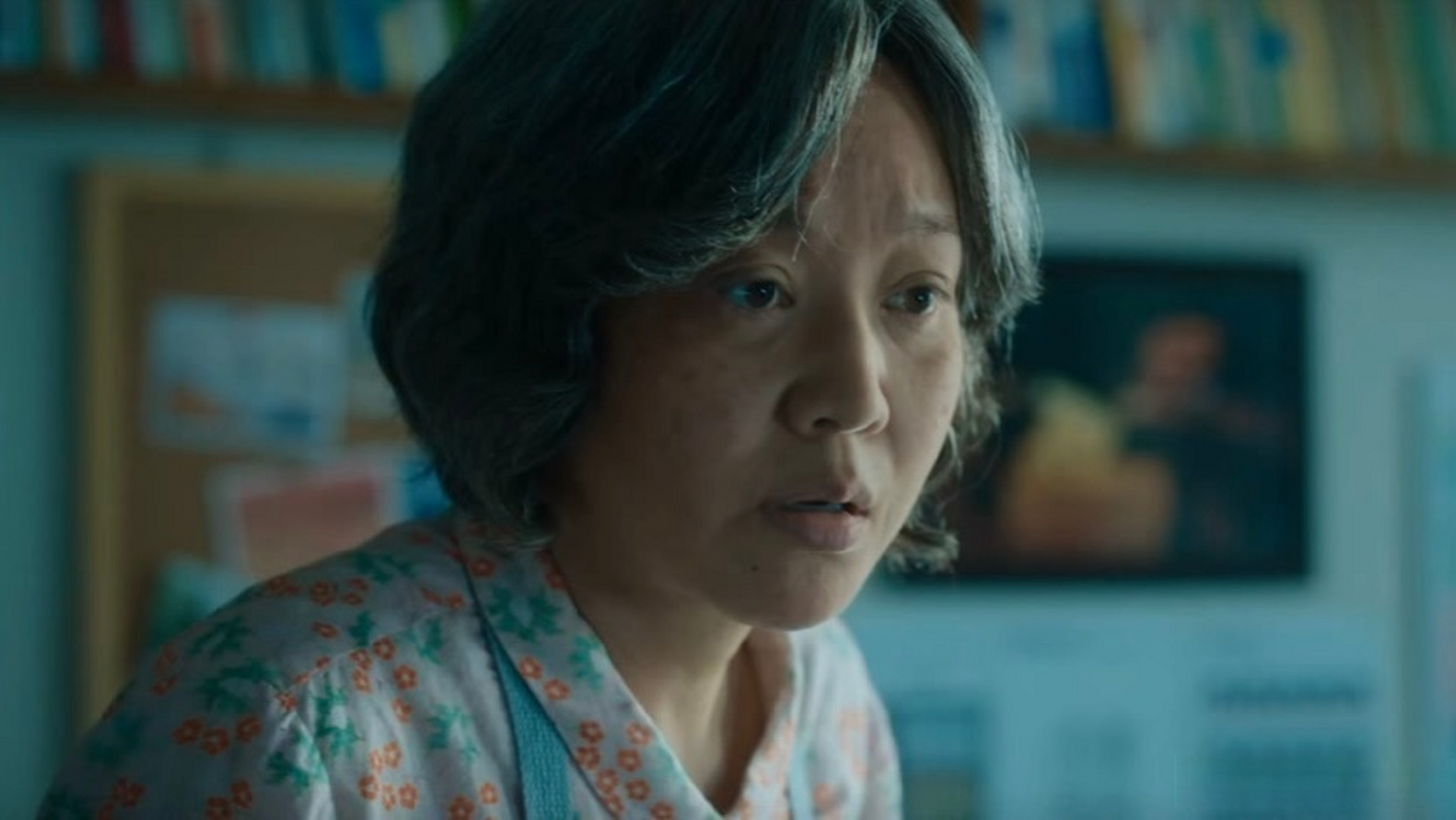 这段视频很有意思>>《闫妮《外婆的新世界》热播,她勇敢独闯世界,重新