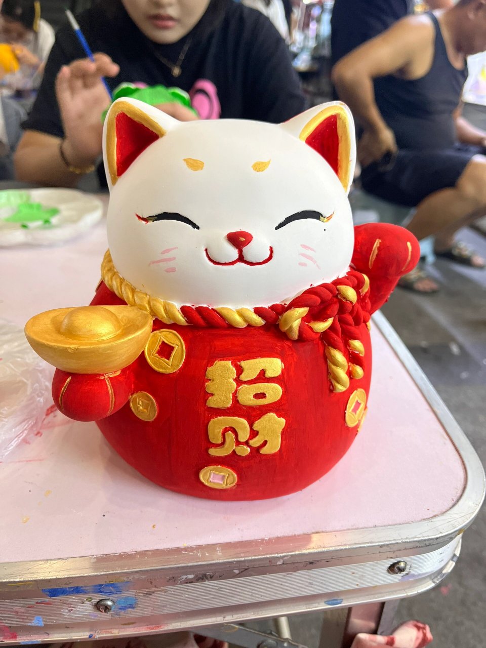 招财猫石膏娃娃涂色 招财猫石膏娃娃涂色,看着简单,实际上手涂起来用