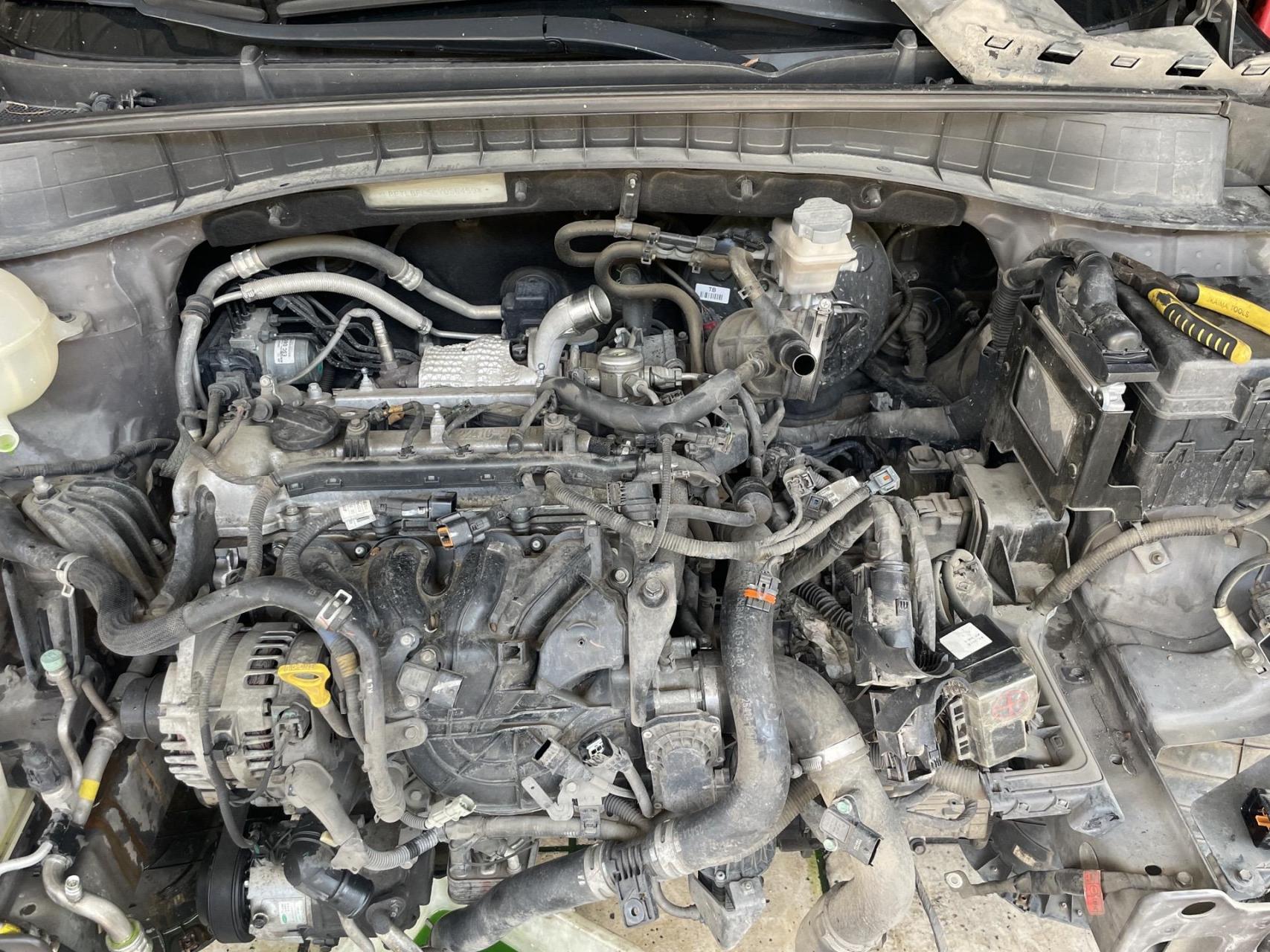 最近都是在修发动机,现代途胜一千公里烧一升机油免拆治理烧机油 汽车