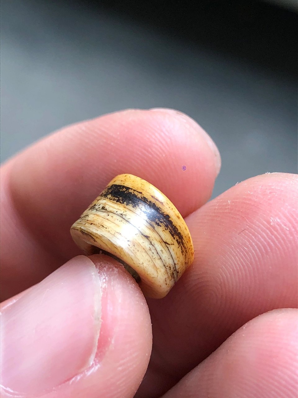 藏传玛尼珠 转经筒上准下来的灵骨玛尼珠,非常的殊圣,配串,配锁骨链