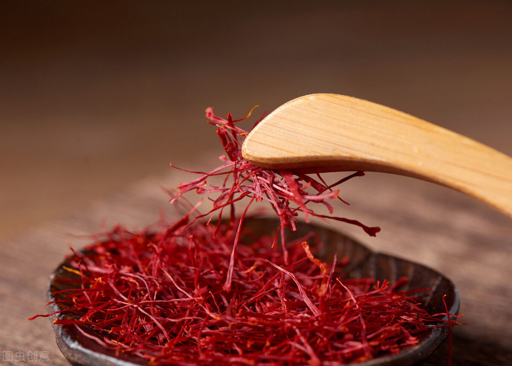 每日懂一味中药——藏红花:护肝肾,抗肿瘤 【藏红花】🌿 藏红花味甘
