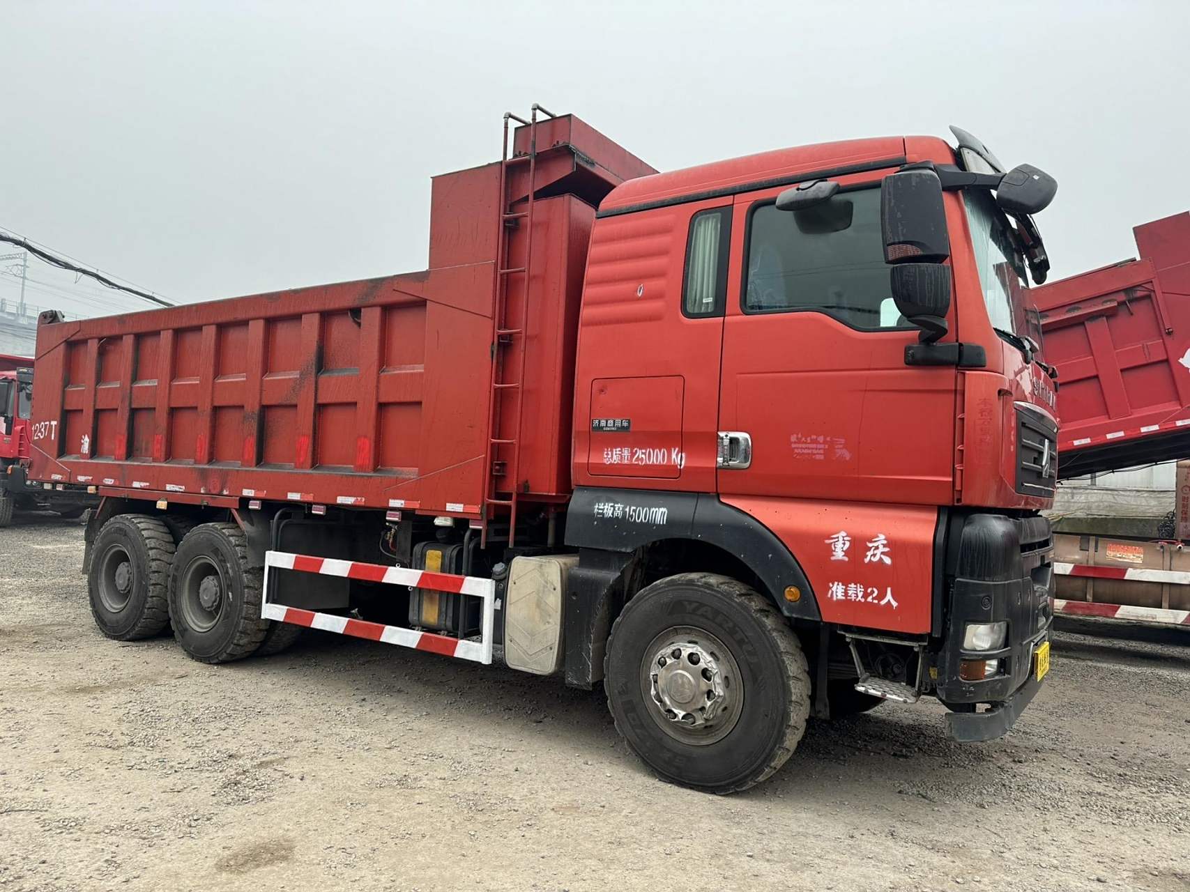 来电显示价格!二手自卸车