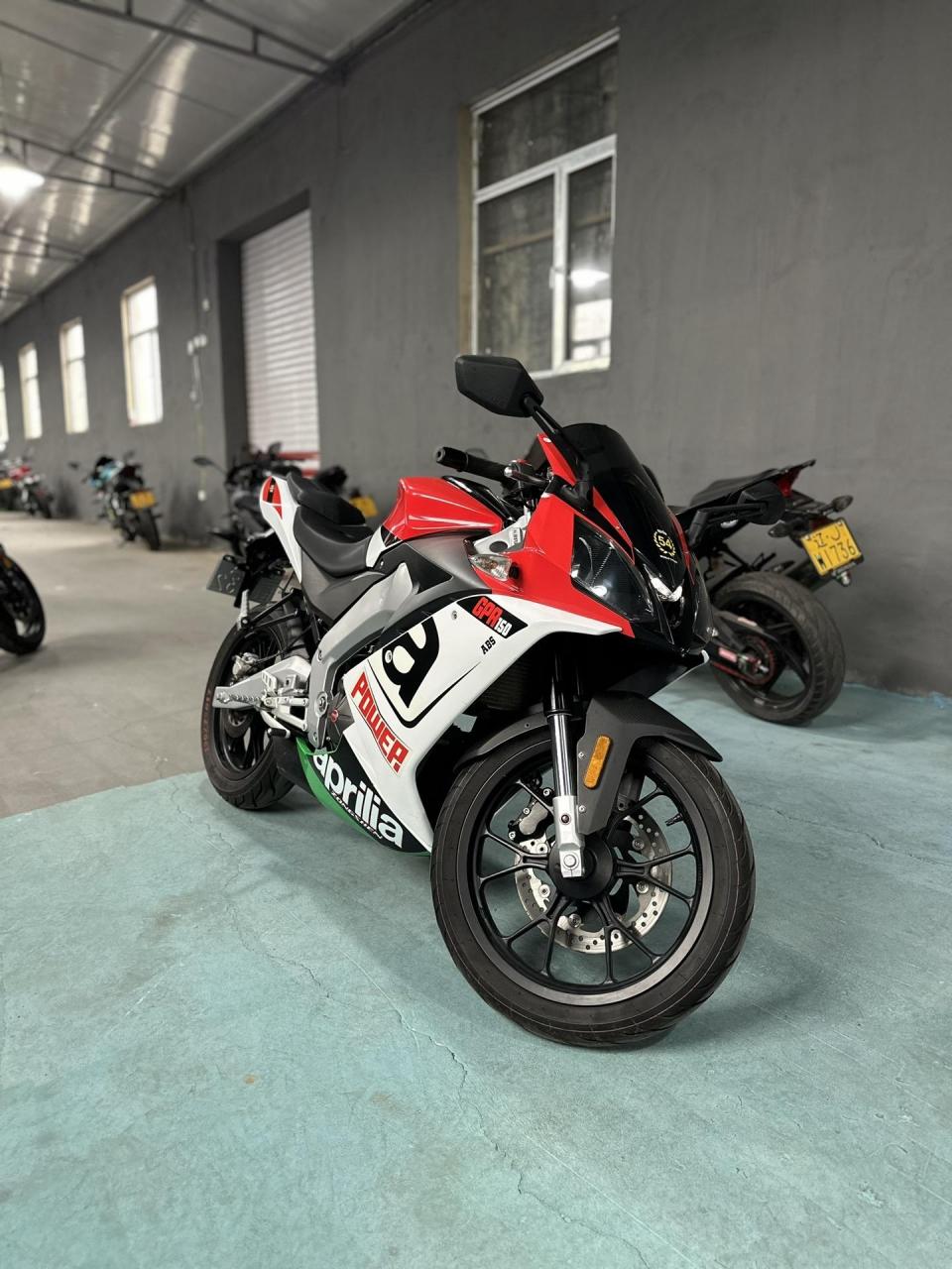 新到2020年阿普利亚gpr150高配abs 地表最强150  前后原车胎 7600公里