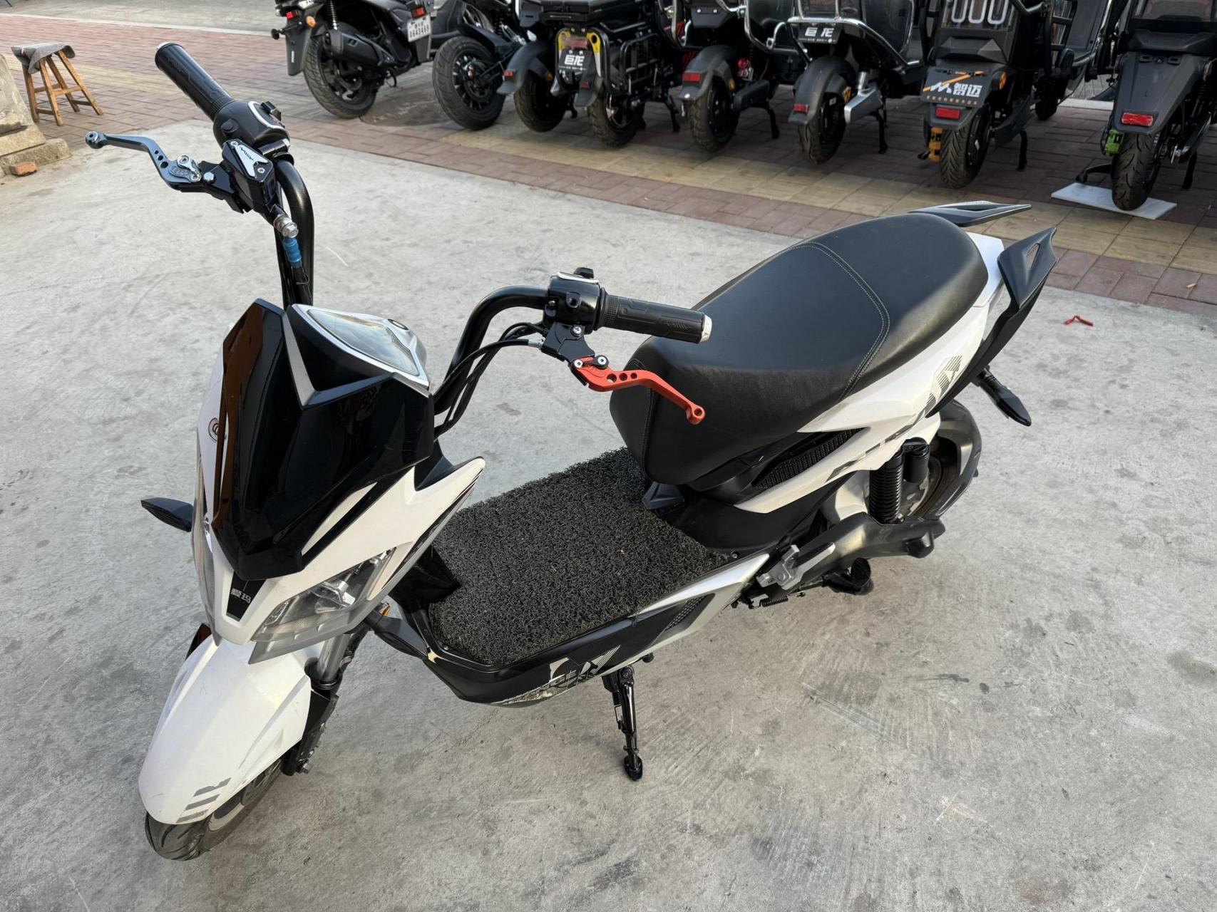 爱玛二手电动车.