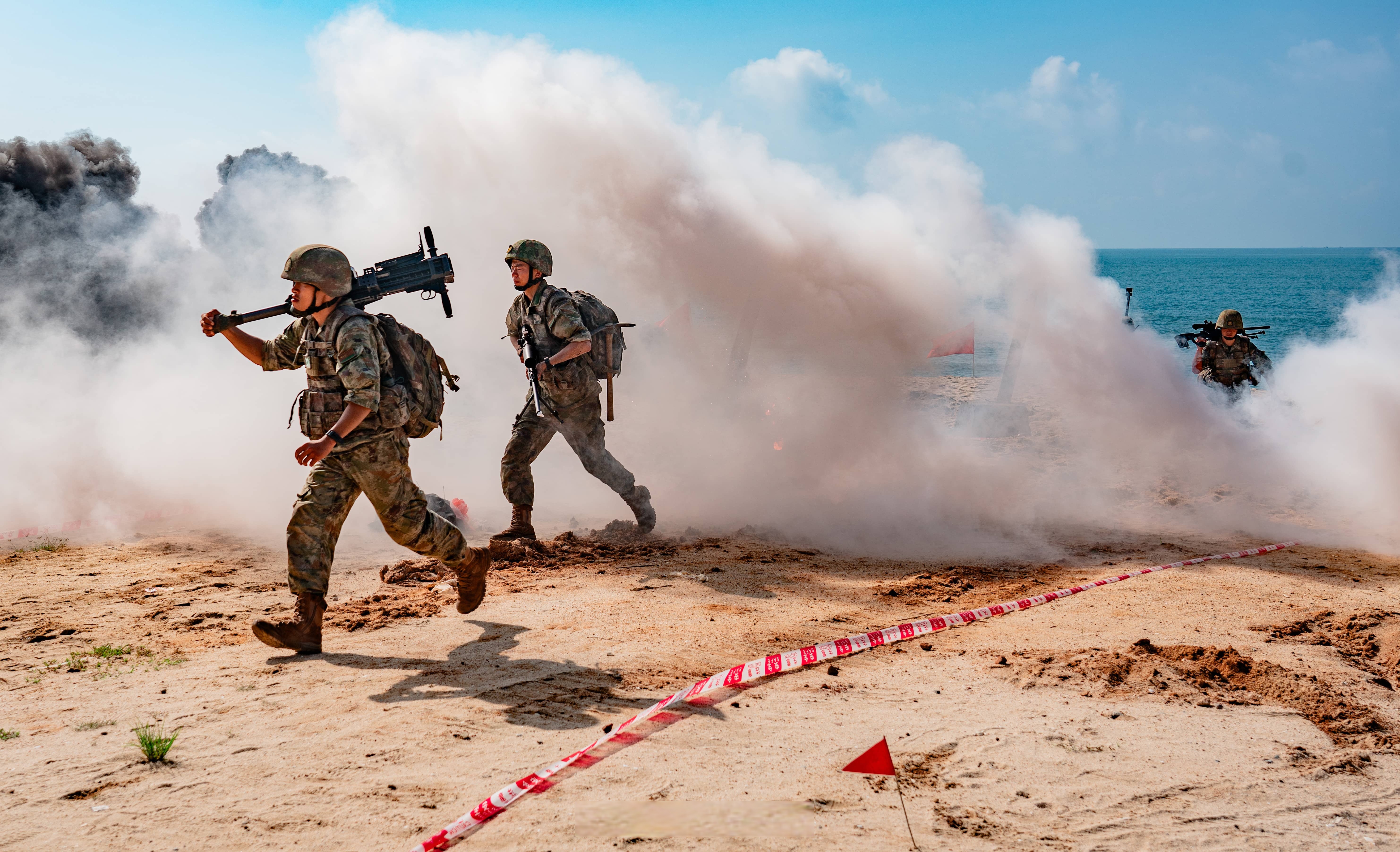 军号小夜灯#连排战术,实弹射击,冲锋舟防汛应急