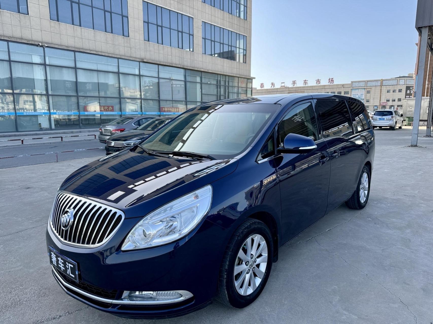 12年别克gl8 胖头鱼 2.