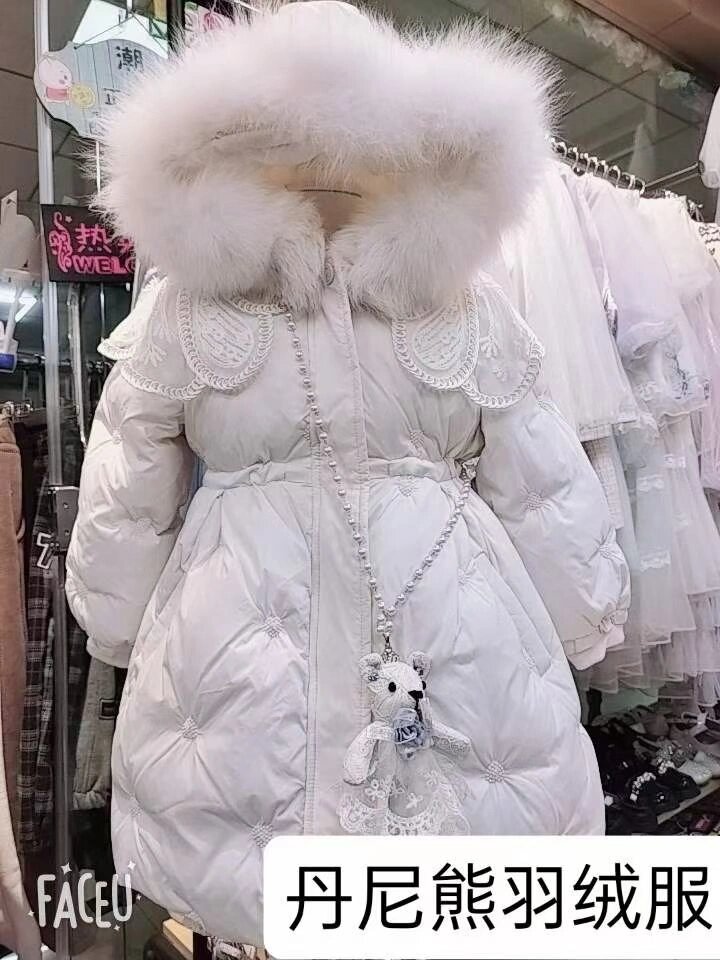 丹尼熊羽绒服8815新中 品牌:丹尼熊 尺码:110----160 地址:南京市