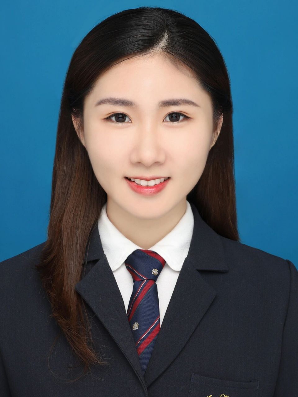 证件照小技巧:把耳朵立出来 拍证件照一定要试试 我正面看不到我耳朵 