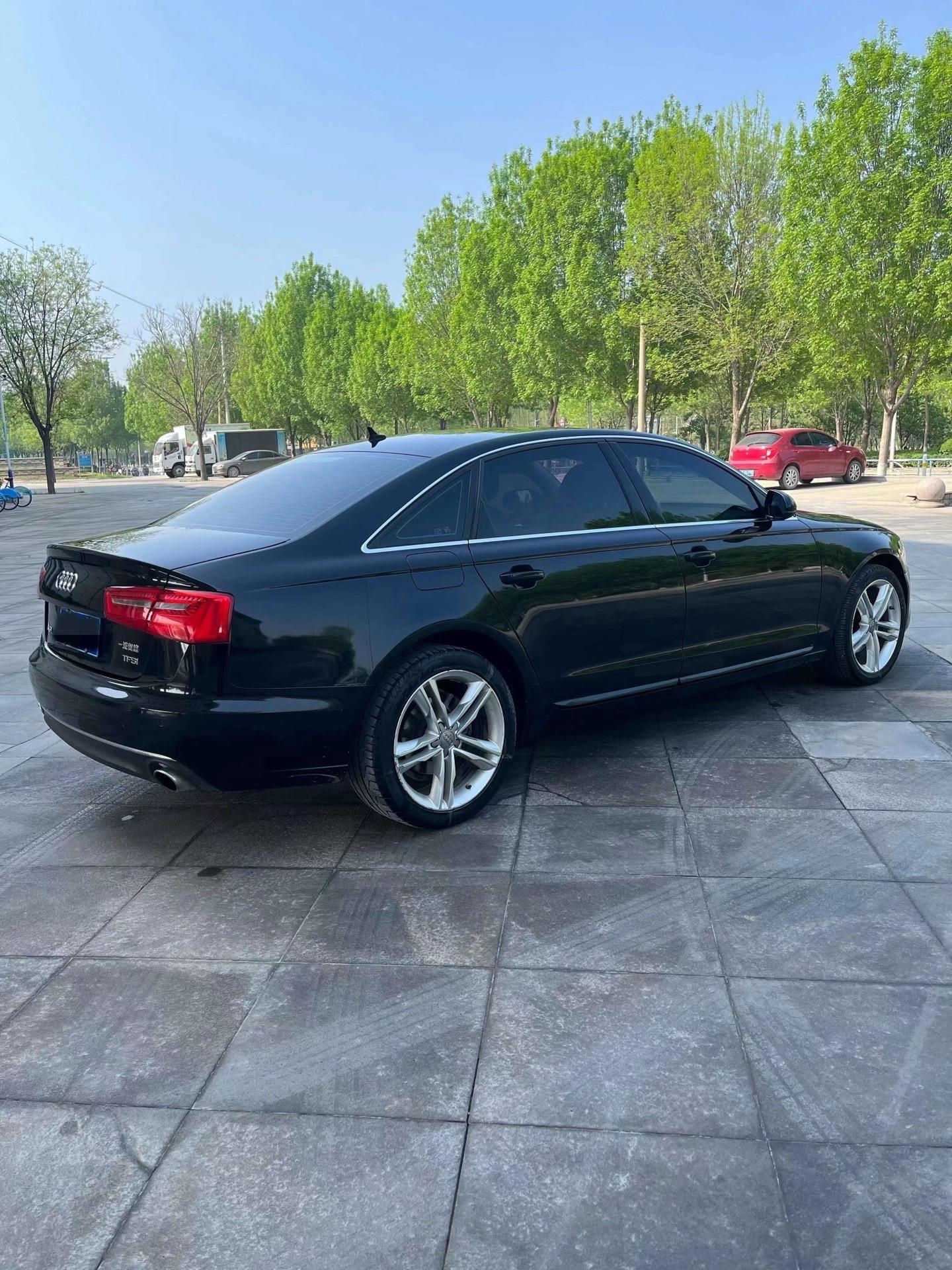 x客户自用多年回头婚庆神车 2014年奥迪a6l2