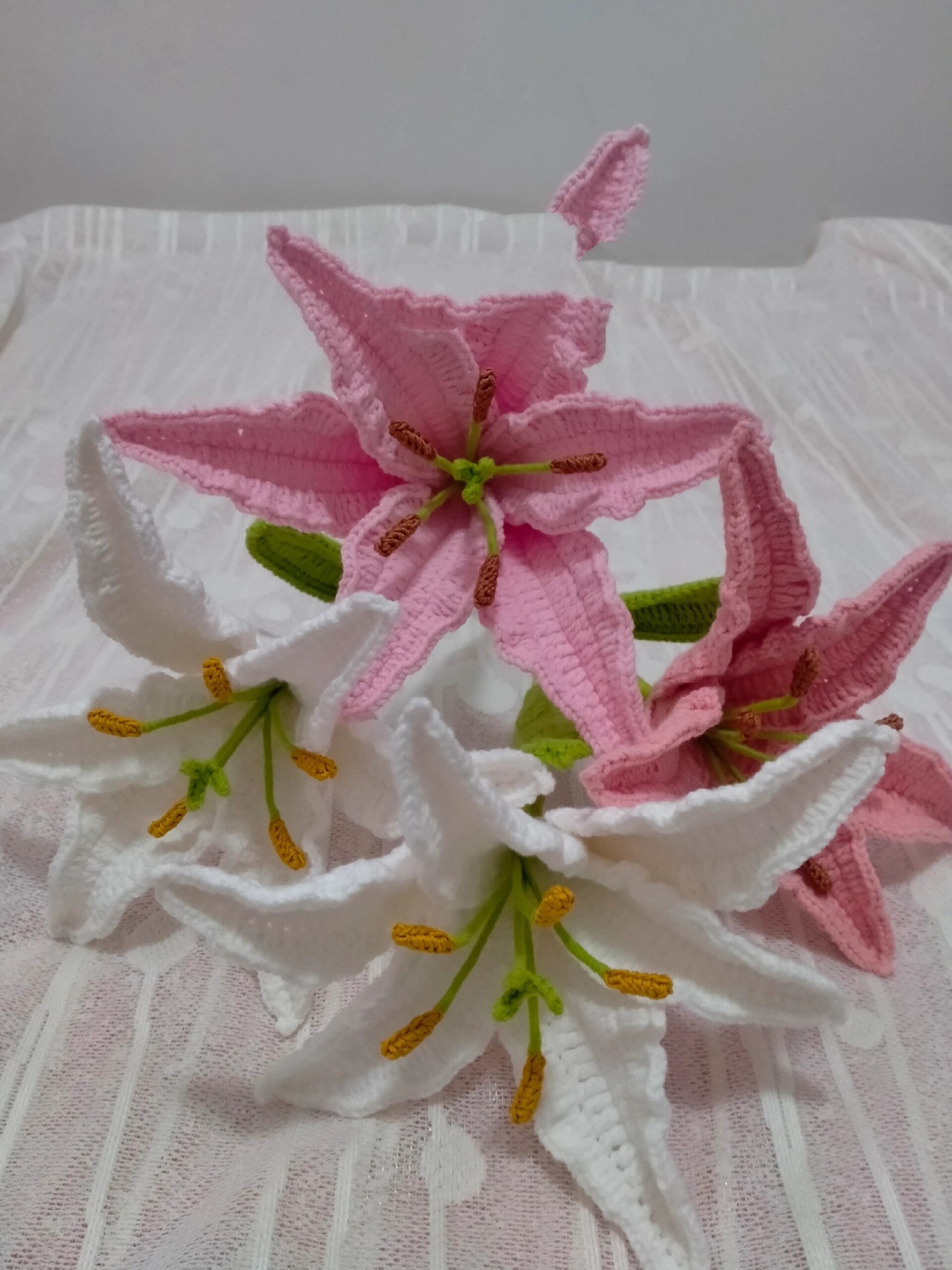 百合花(附图解) 萌娃2号线大4股勾的花瓣和叶子,花蕊雪妃尔3号蕾丝