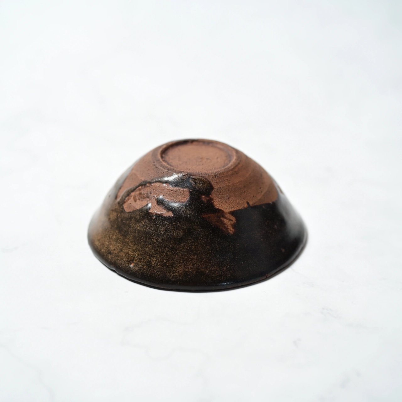 宋建窑黑釉卧足灯盏 钵形盏 卧足 宋代建盏 口径9.6cm,高度3.6cm.