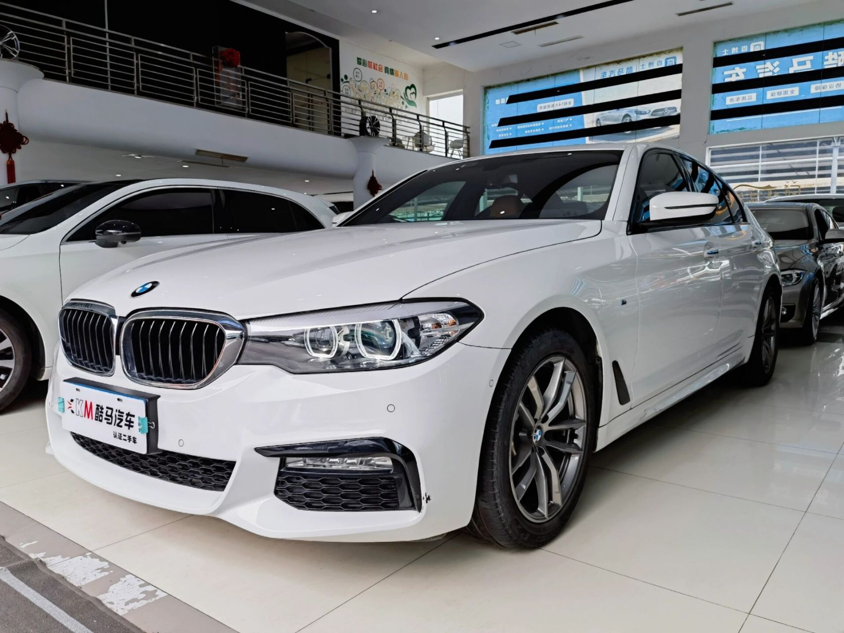 18款 宝马5系(进口) 525i m运动 【车辆名称】18款 宝马5系(进口) 525