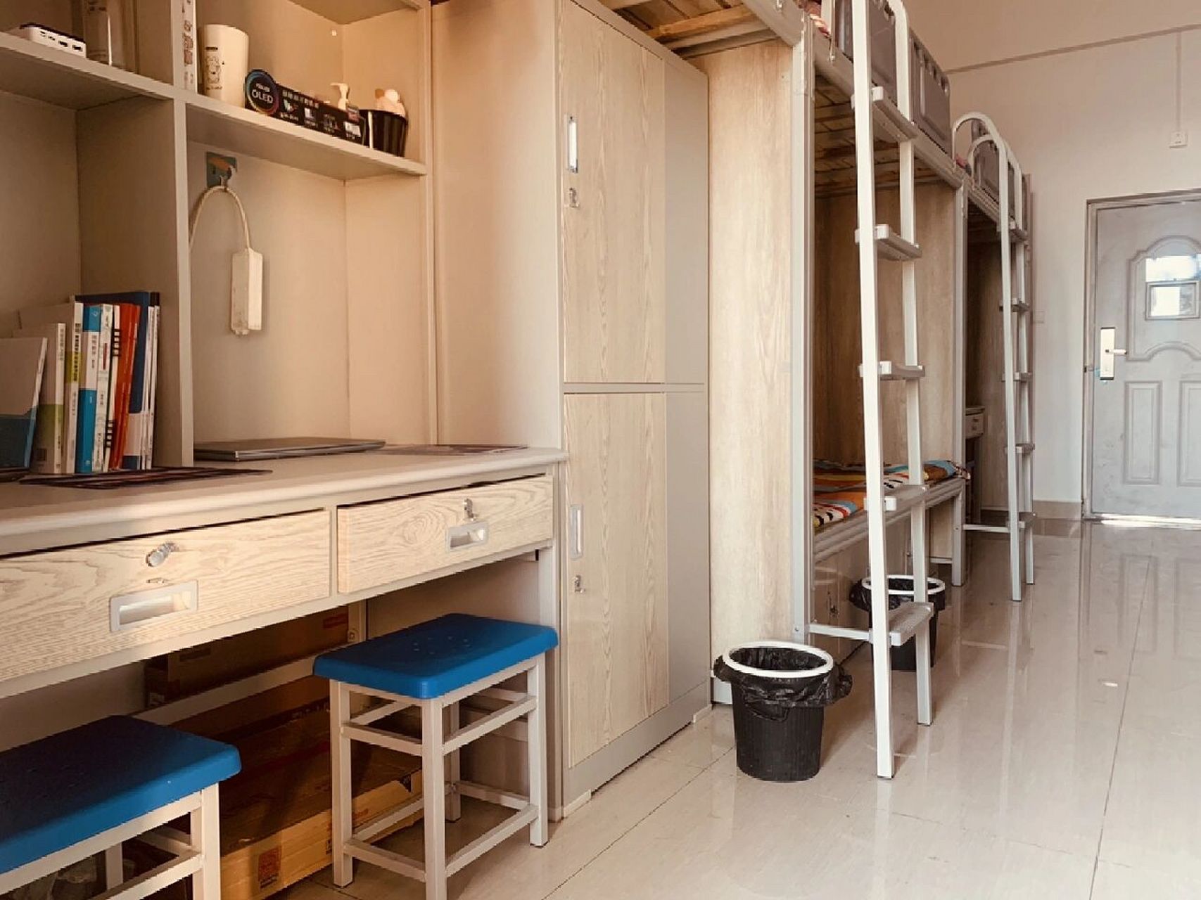 河南女子职业学院! 公办大专院校!计划充足! 宿舍环境好,上床下桌!