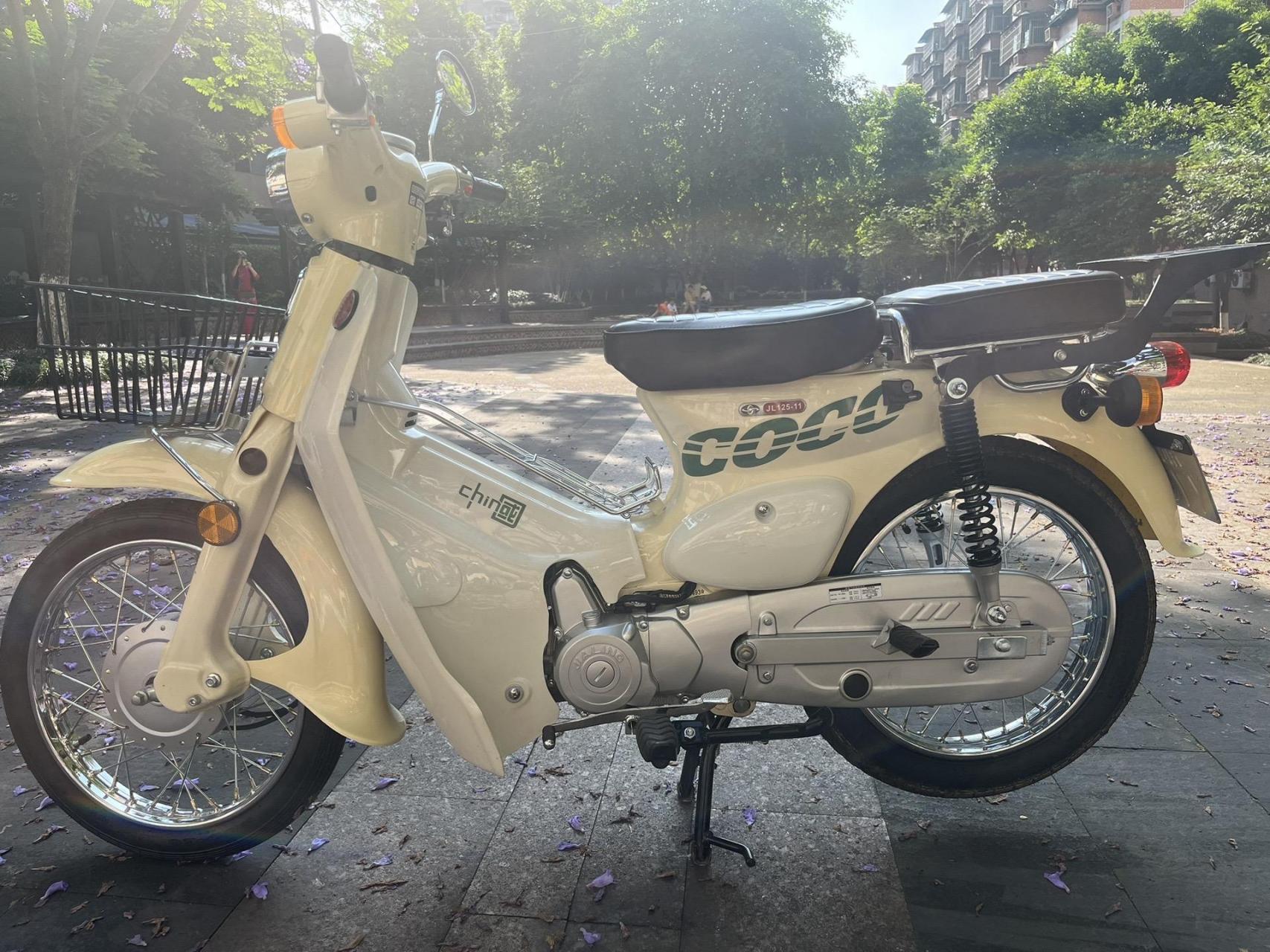 嘉陵coco plus 125 国潮版