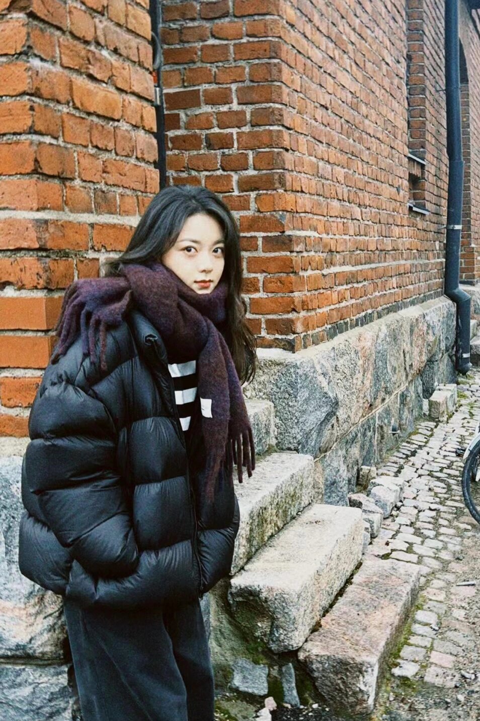 女明星羽绒服穿搭!这个秋冬也要暖得时髦