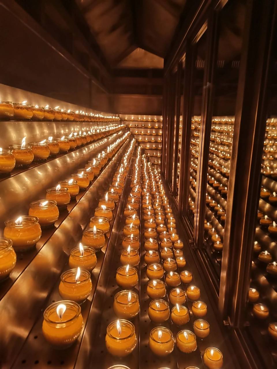 五台山,为您供灯! 在五台山最殊胜的寺庙供灯