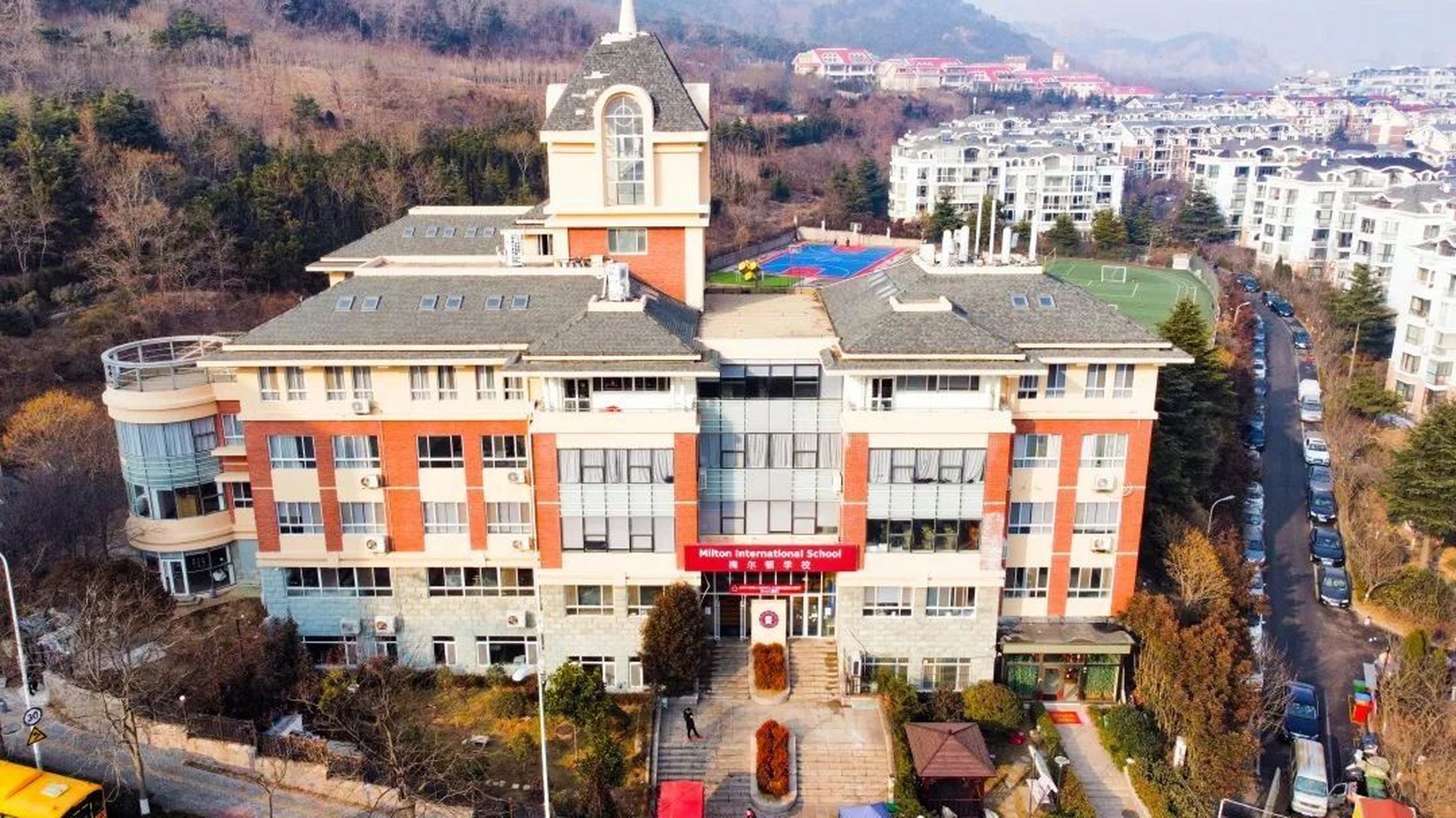 青岛国际学校大盘点 93青岛梅尔顿学校 7515 青岛梅尔顿学校是