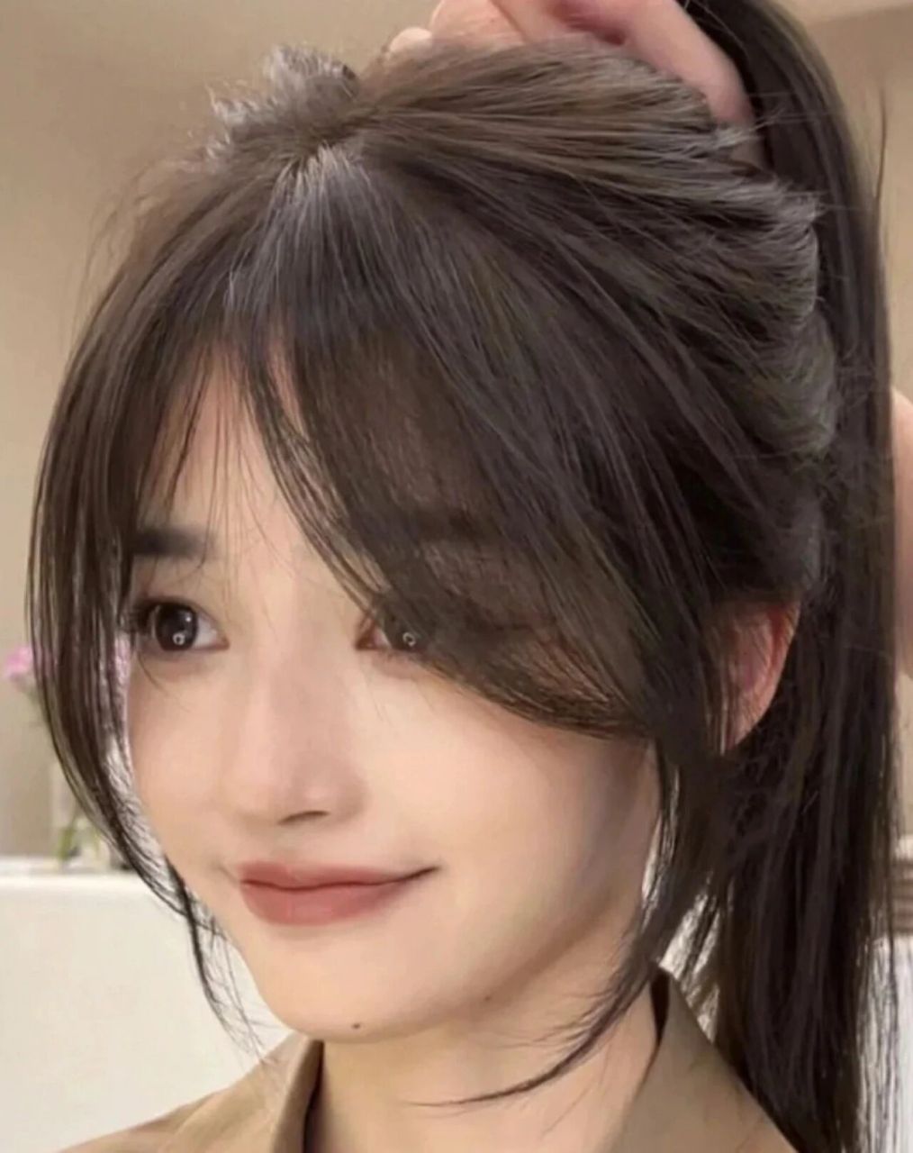 女生减龄瘦脸刘海八字刘海中分刘海 年轻mm特别适合八字空气刘海长微