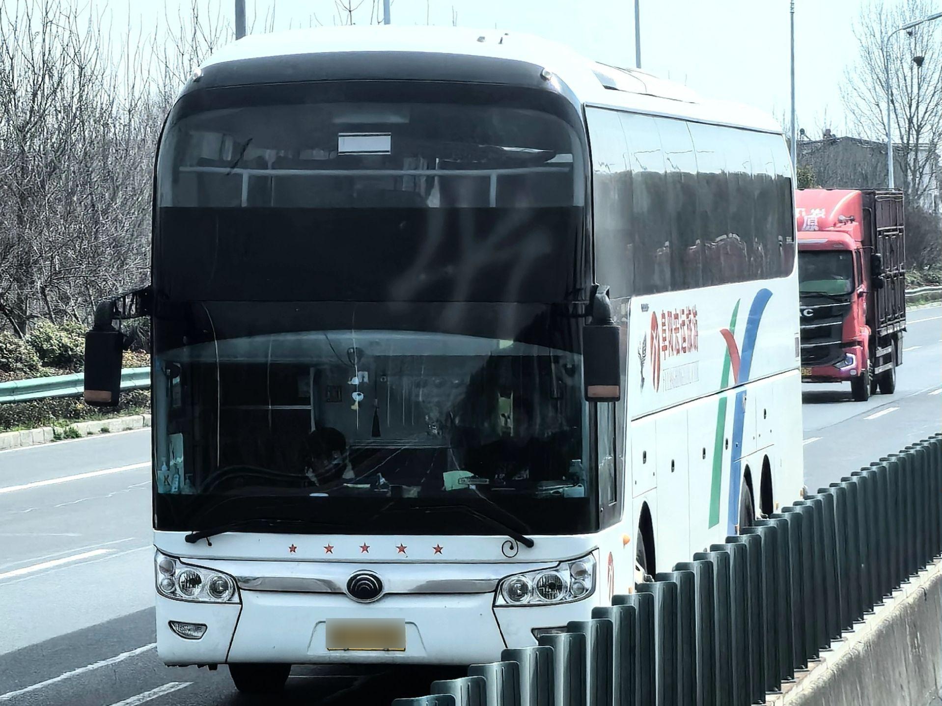 宇通zk6146三轴旅游客车 阜阳汽运集团涂装 阜阳宏运旅游涂装