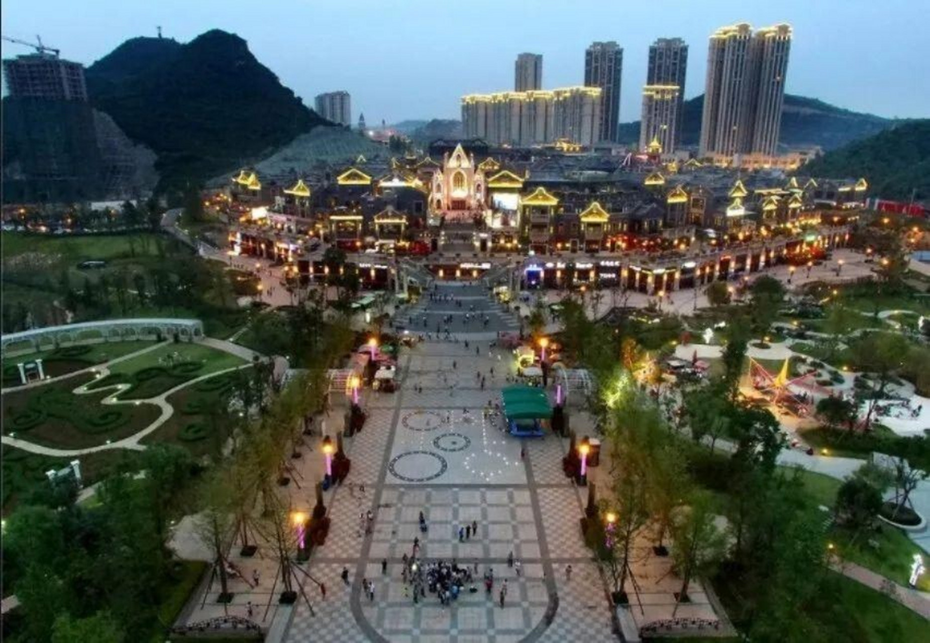 时光贵州古镇 时光贵州 时光贵州,是由尚湖城团队倾力打造的贵阳城西