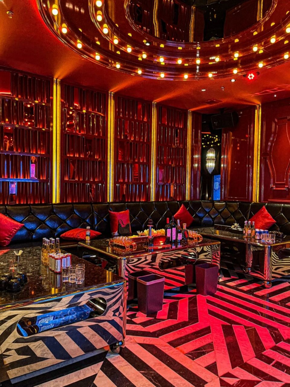 97湛江|氛围感拉满99超出片ktv high翻天6015 97湛江|氛围