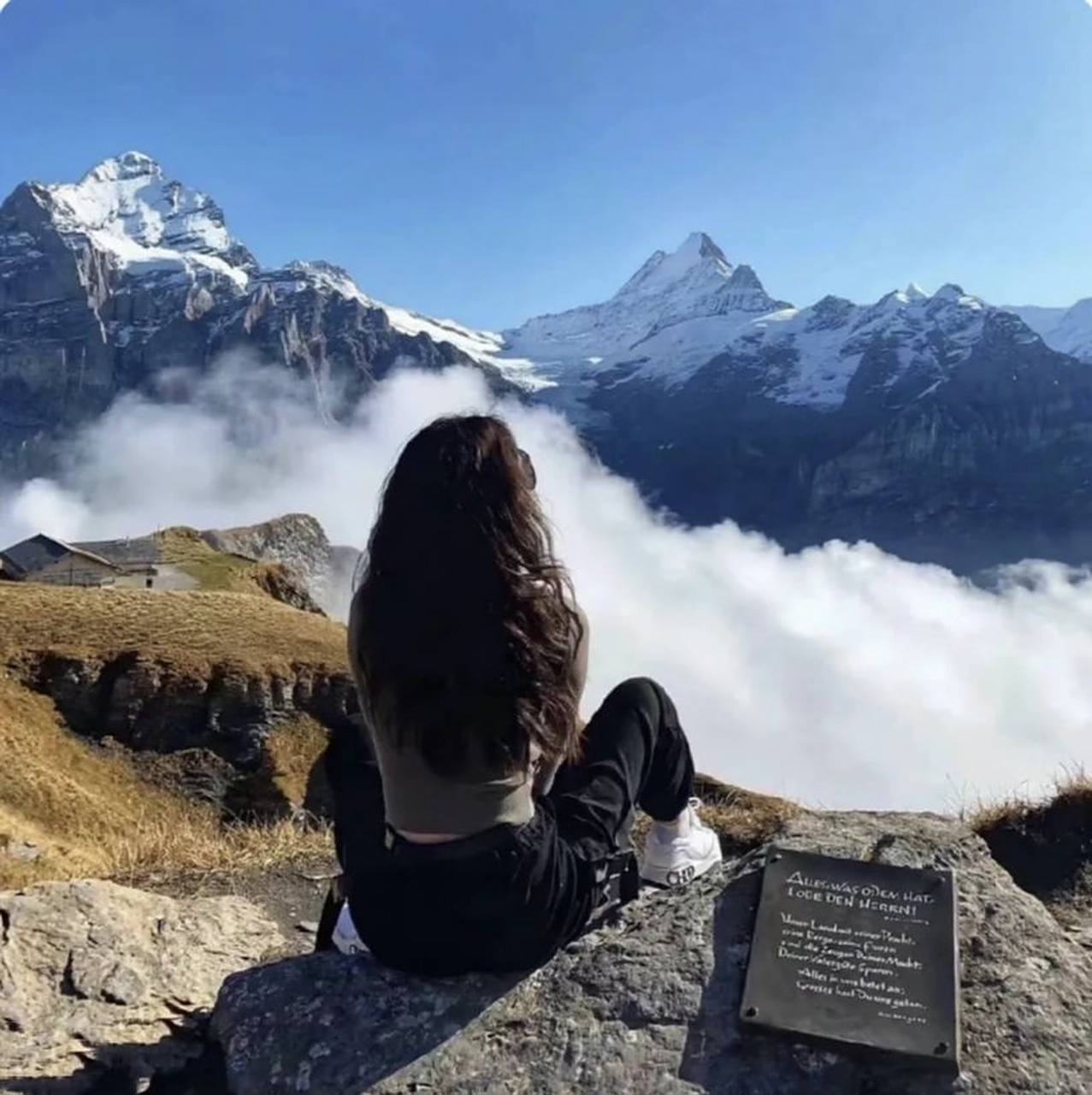 绝美背影真人女生头像 绝美背影真人女生头像