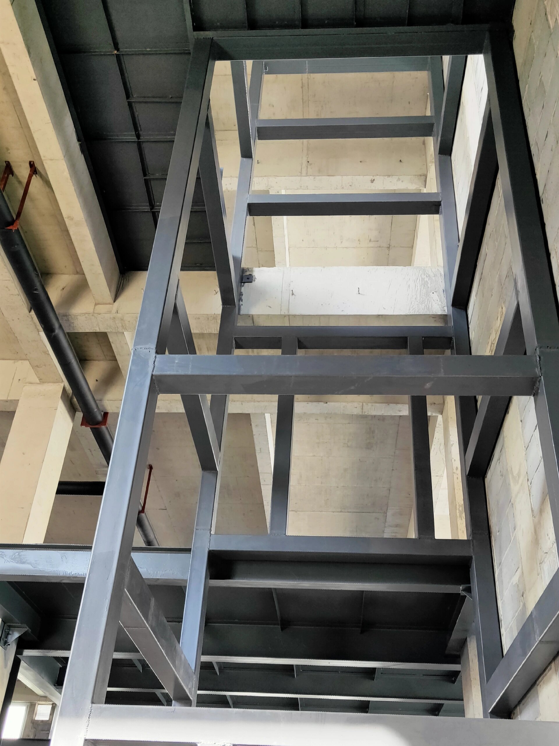 电梯框架钢结构电梯井钢架电梯玻璃玻璃幕墙