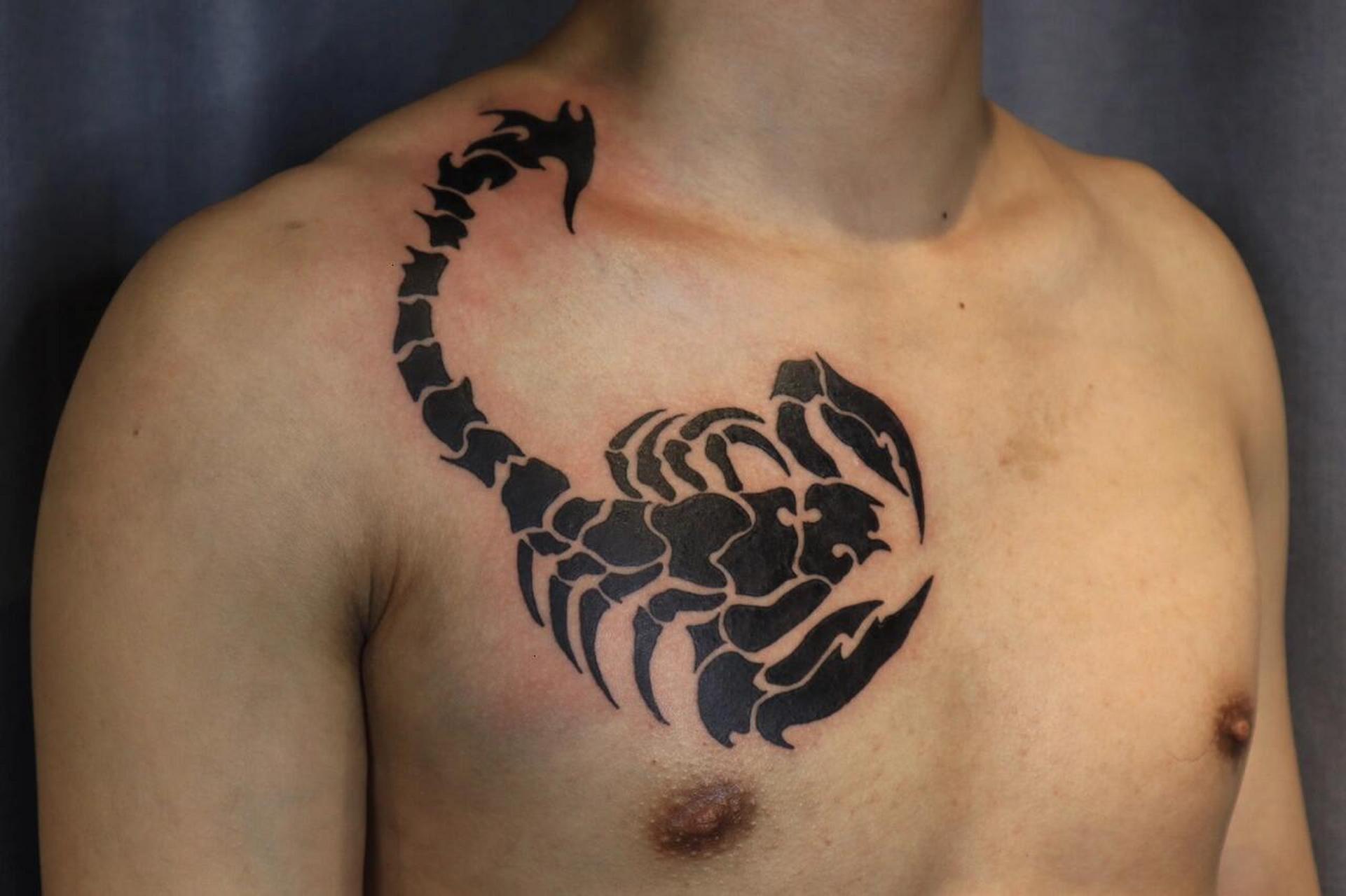 胸口图腾纹身 蝎子🦂️ 交流:帅哥从安徽回来 找到我 趁在江阴这