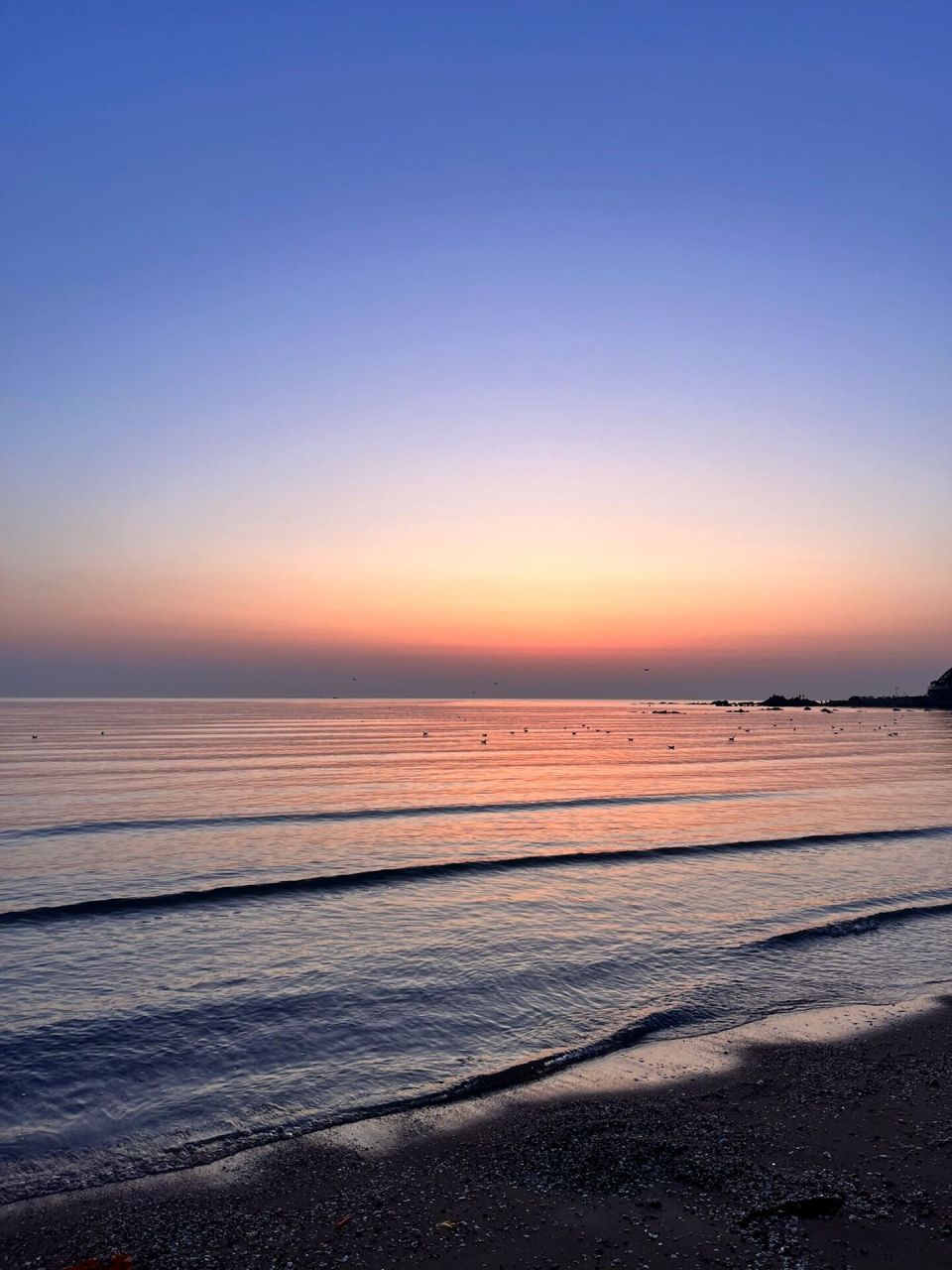 天津出发的 当时脑抽一下子就买了凌晨的火车票哈哈哈 到了北戴河差不