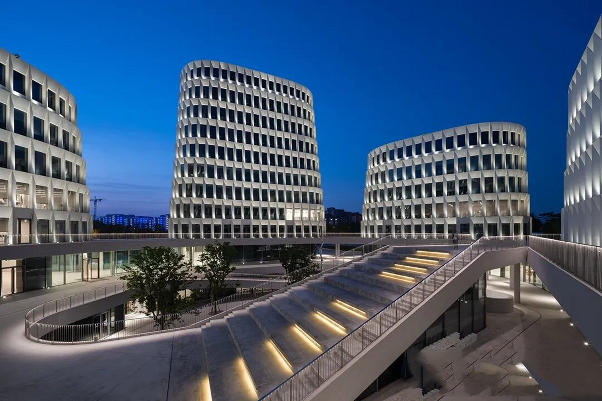 华住全球总部 | 光之蝶 华住全球总部园区于2023年元旦开园,项目于