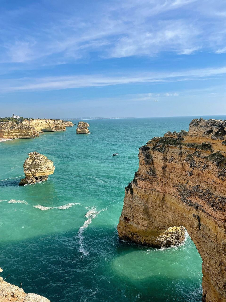96 阿尔加维(algarve)是葡萄牙最南的一个大区,所在省为法鲁(faro