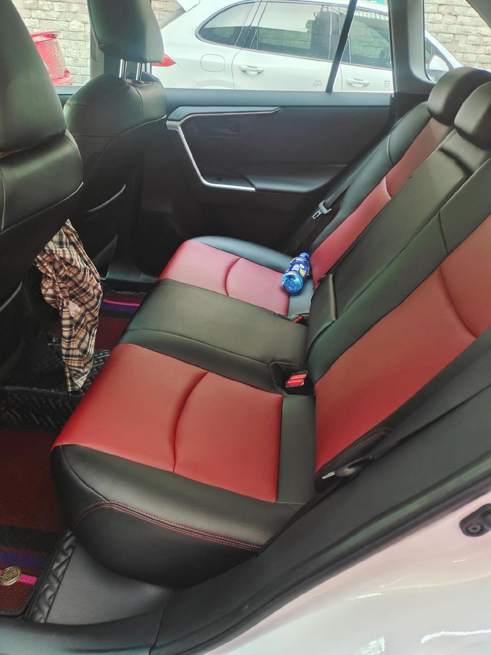 成都丰田rav4荣放汽车座椅绷真皮座套.成都实体店定做汽车真皮座椅,ra