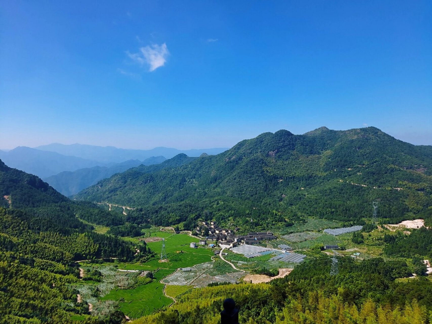 打卡屏南县寿山乡公鸡寨 公鸡寨位于屏南县寿山乡乾前村,山顶风景宜人