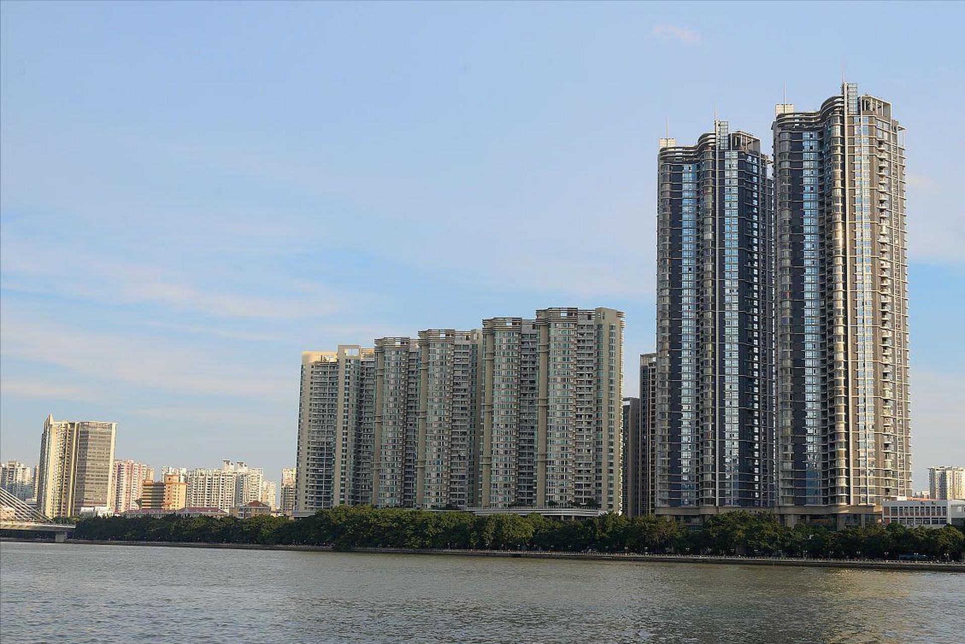 广州珠江建设中标白鹅潭聚龙湾启动区af0212062地块设计 该项目为商业