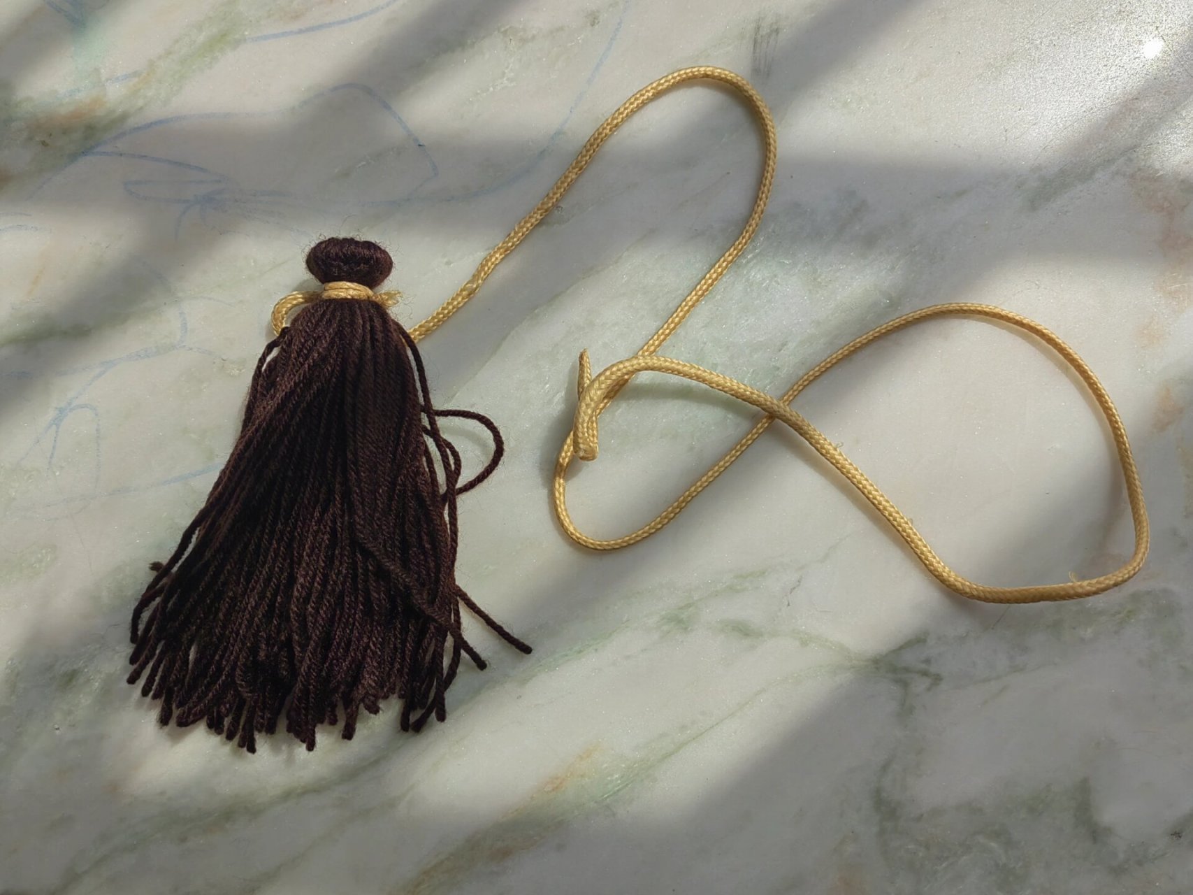 毛线毽子 幼儿园让做一个毛线毽子,网上搜还真有,就是来不及,店里都去