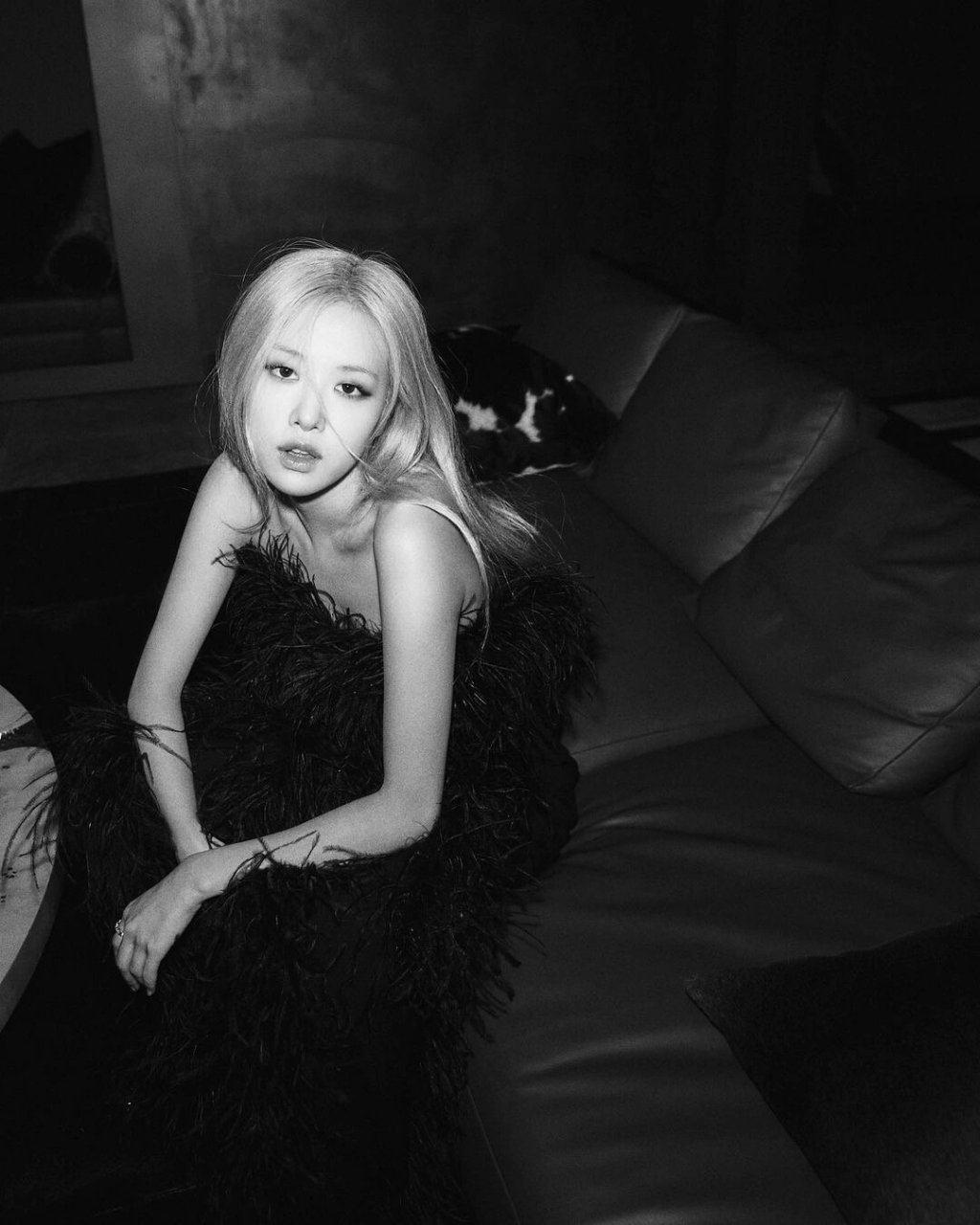 rose 朴彩英 一组黑白～ 太美了我真的无话可说的一组,好a好欲,呜呜大