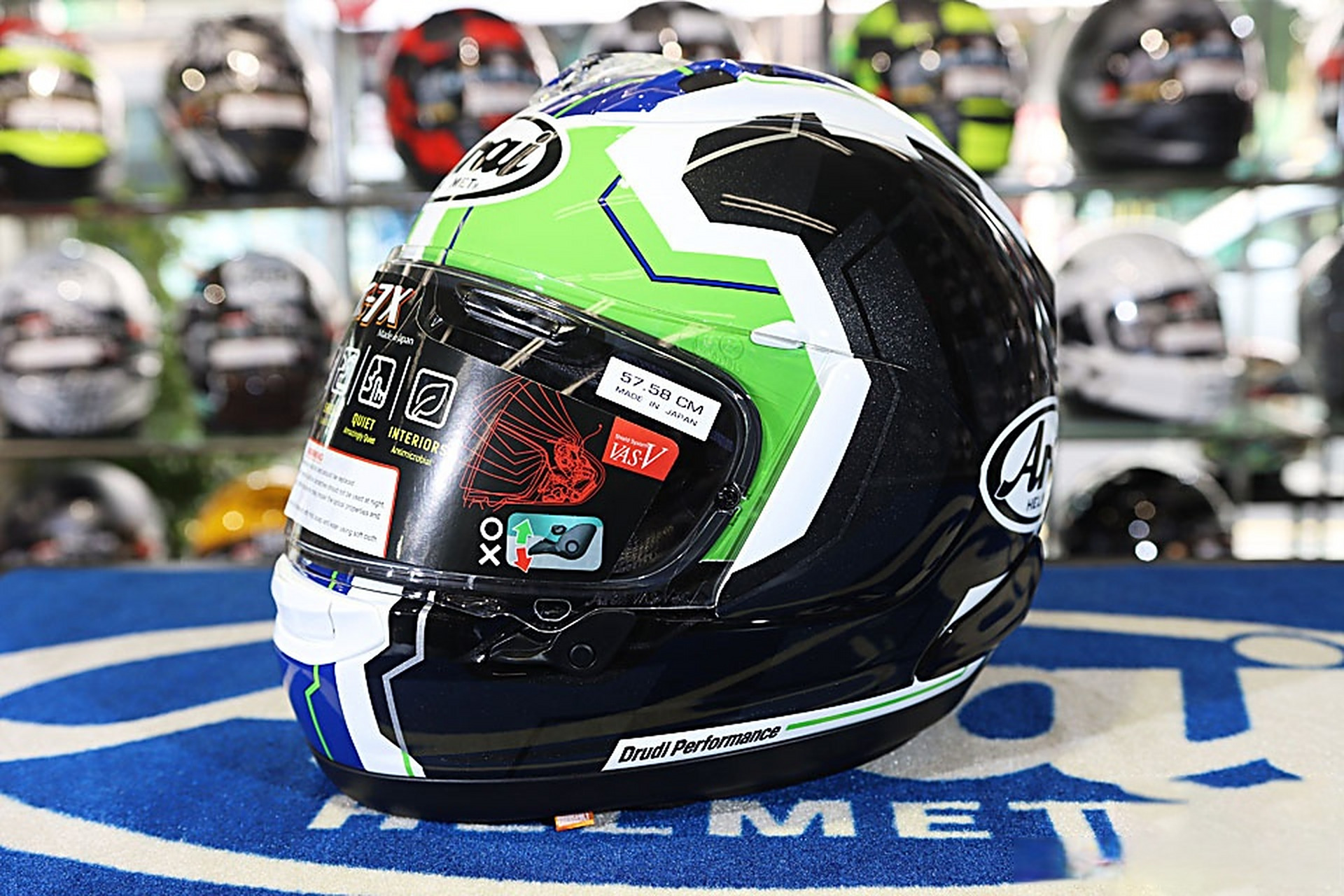 arai新款头盔,sb2 虽然名字不怎么好听,但是花色的确好看#摩托车