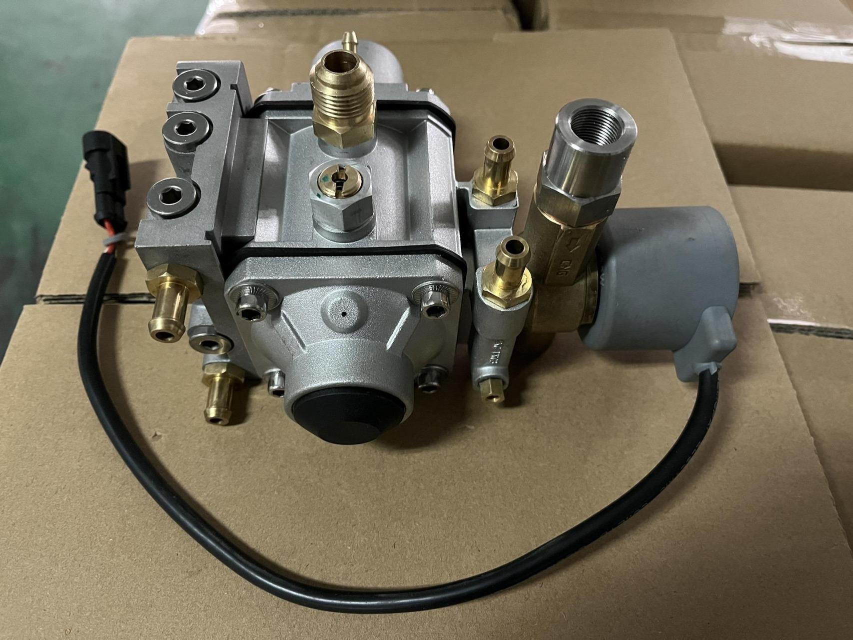 大车朗第减压阀,出气压力8-10公斤可调 工业减压撬阀,流量每小时50-60