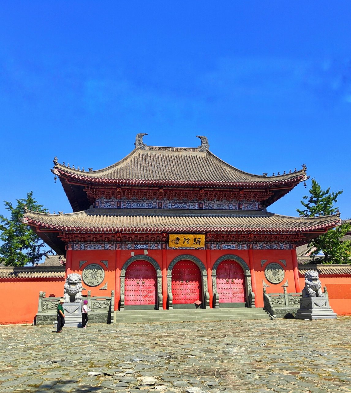 沈阳白塔寺公园 沈阳白塔寺始建于民乐四年,战争中被日军用大炮摧毁