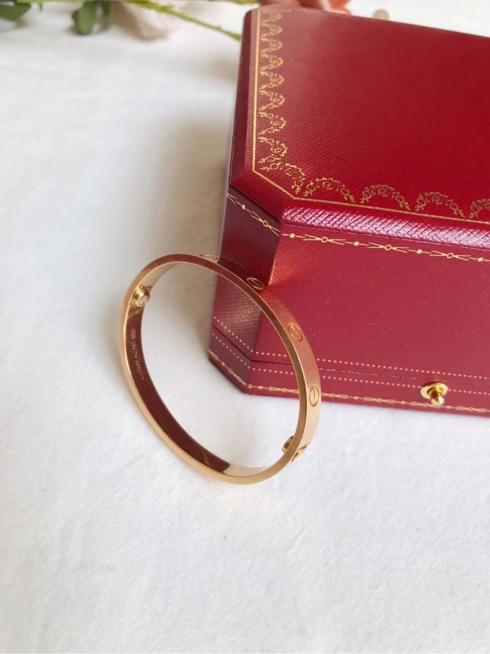 卡地亚手镯 love系列 18k玫瑰金材质  16号 好物分享