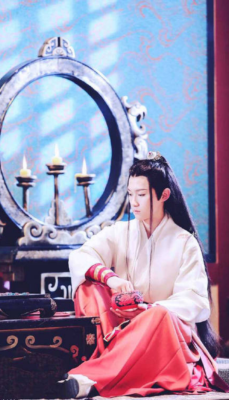 深入人心的红衣角色#《刺客列传》中的慕容离,穿红衣真的太美了,而且