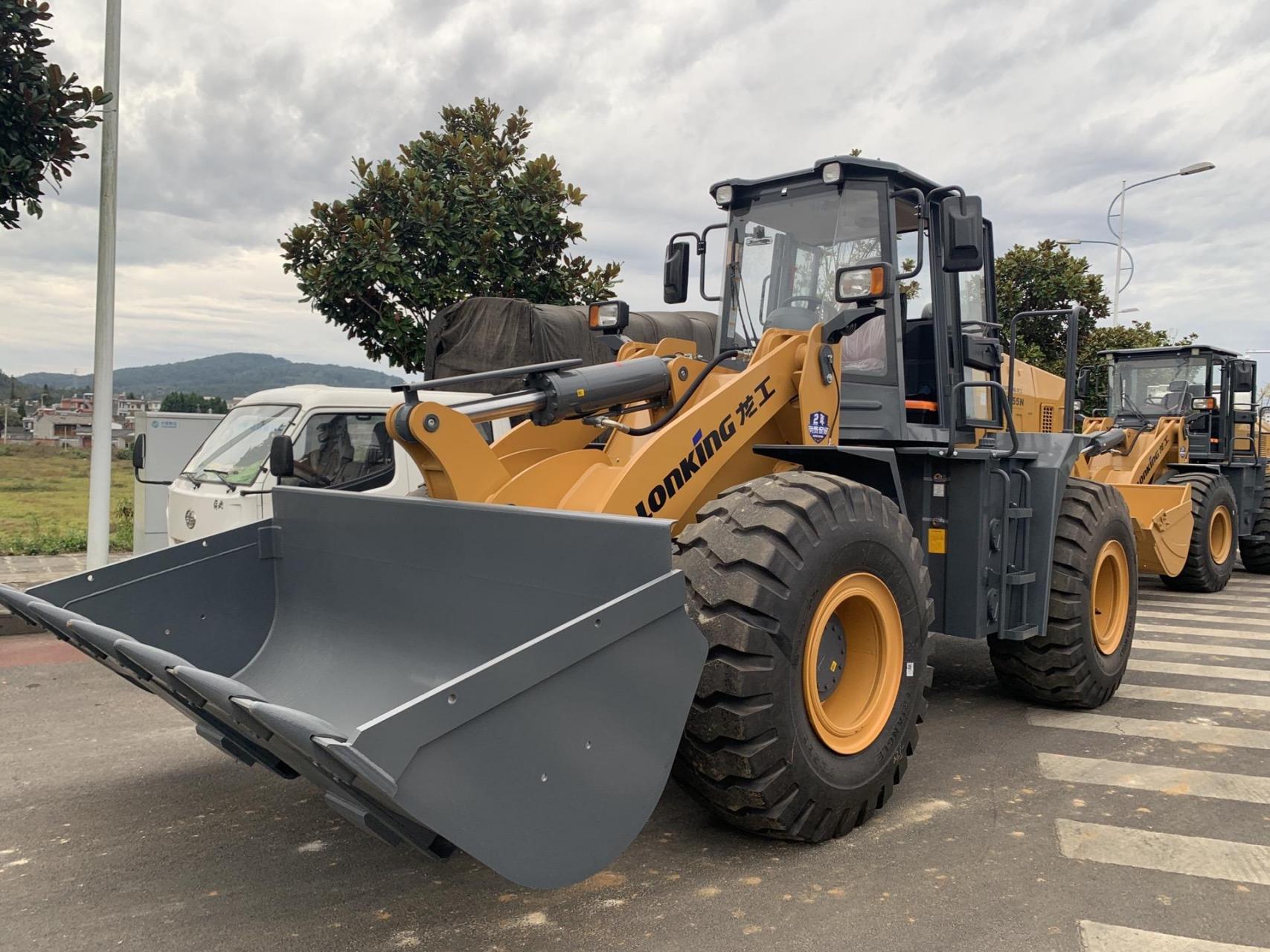 最新款 龙工855n 出口型 国二(大泵机)腾冲 现货供应 在缅甸用机器